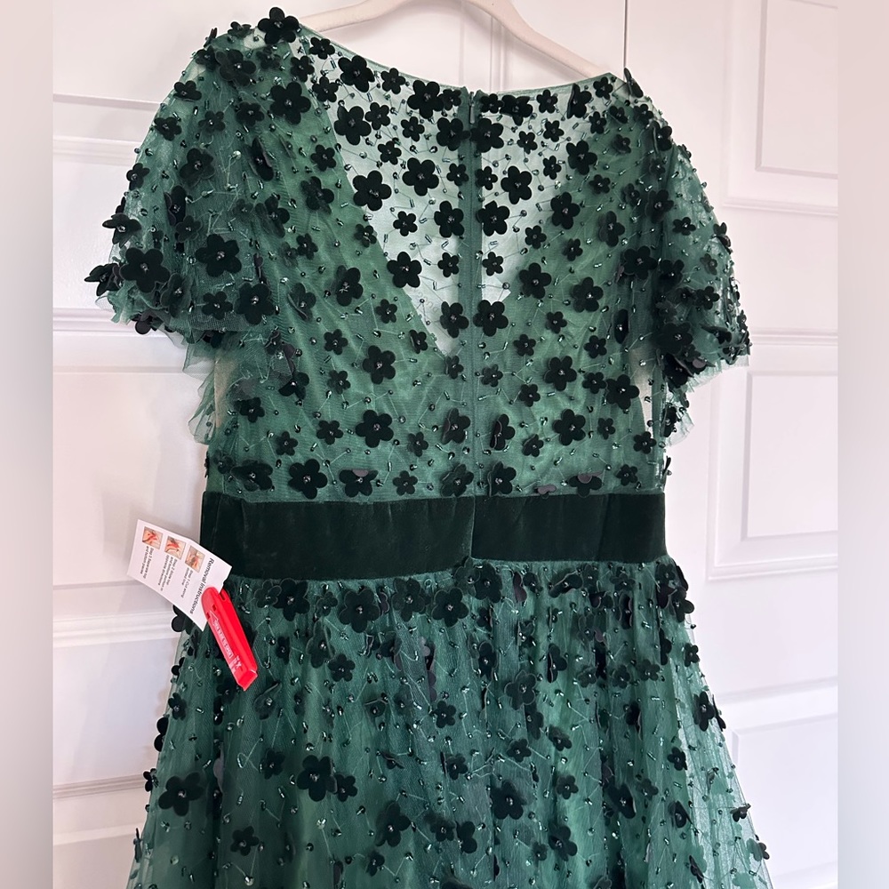 Mac Duggal Floral Embellished Butterfly Sleeve Velvet Hem Midi Dress- NWT‎ - Picture 9 of 9